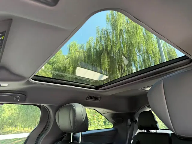Toyota Sienna — Фото автомобиля 15