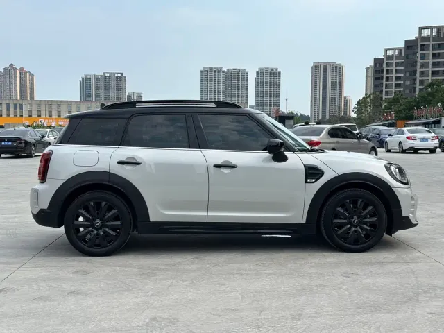 MINI Countryman — Фото автомобиля 8