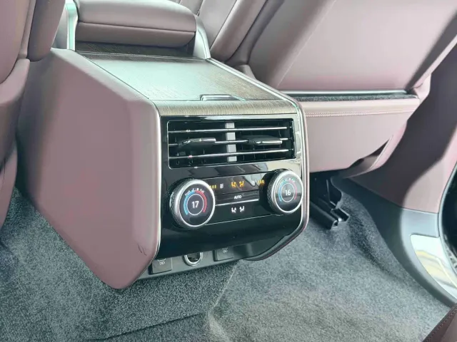 Land Rover Range Rover — Фото автомобиля 8