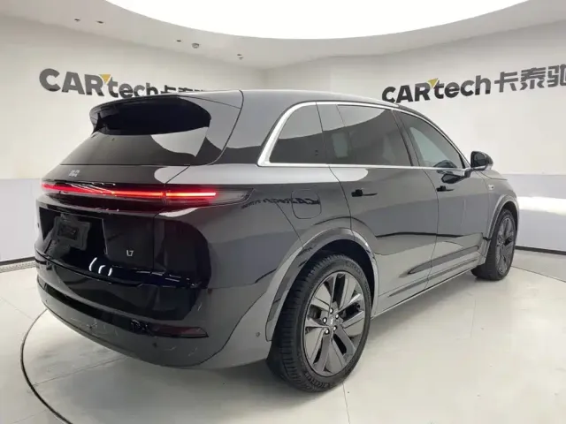 Li Auto L7 — Фото автомобиля 5