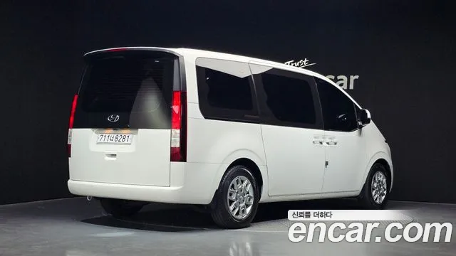 Hyundai Staria — Фото автомобиля 2