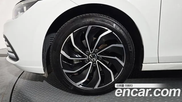 Volkswagen Golf Golf 8 поколение 2.0 TDI Prestige — Фото автомобиля 5