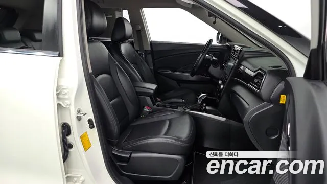 KG_Mobility_Ssangyong TIBOLI Very New Tivoli Бензин 1.5 2WD — Фото автомобиля 26