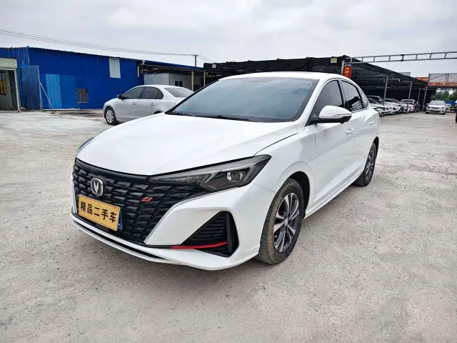 Changan Eado — Фото автомобиля 3
