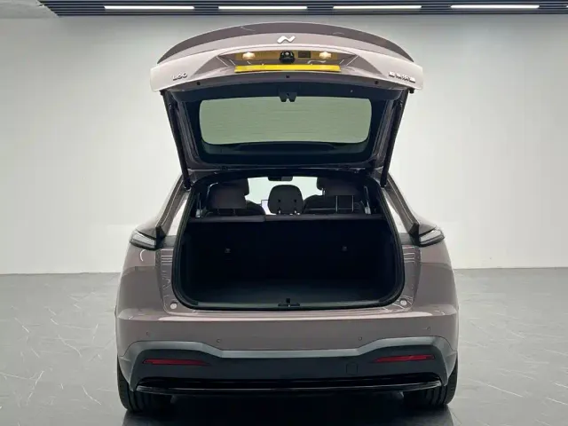 Onvo L60 — Фото автомобиля 10