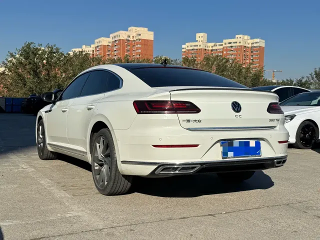 Volkswagen CC — Фото автомобиля 8