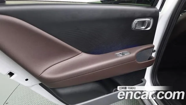 Hyundai Ioniq 6 — Фото автомобиля 14