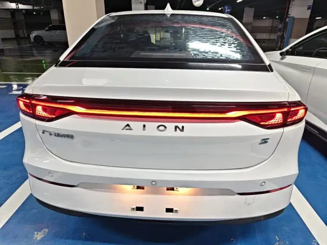 GAC Aion S — Фото автомобиля 5