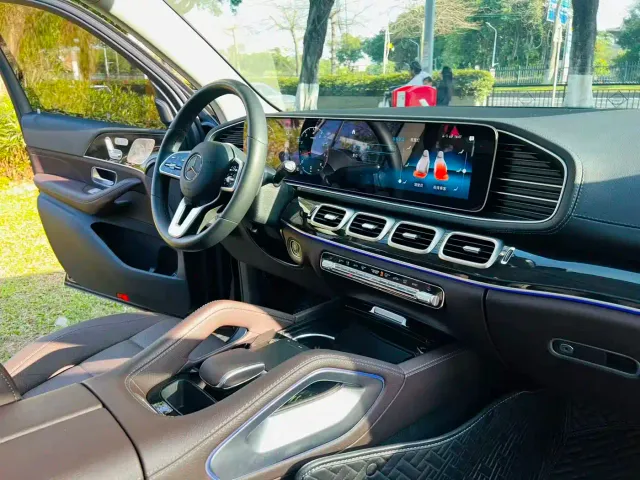 Mercedes-Benz GLE-Class — Фото автомобиля 16