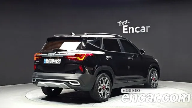 Kia Seltos Seltos Бензин 1.6 турбо 2WD — Фото автомобиля 2