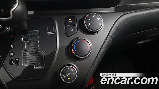 Kia RAY Новый Kia Ray Prestige — Фото автомобиля 28