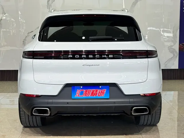 Porsche Cayenne — Фото автомобиля 5