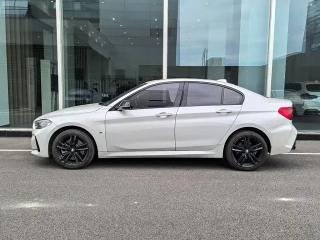 BMW 1 Series — Фото автомобиля 3