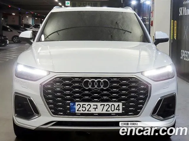 Фотография автомобиля — Audi Q5 FY