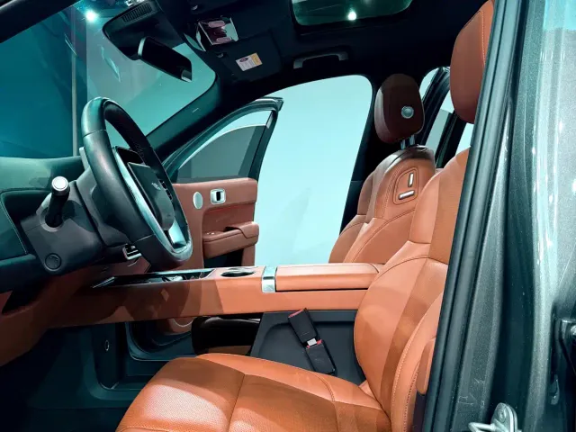 Li Auto L8 — Фото автомобиля 7