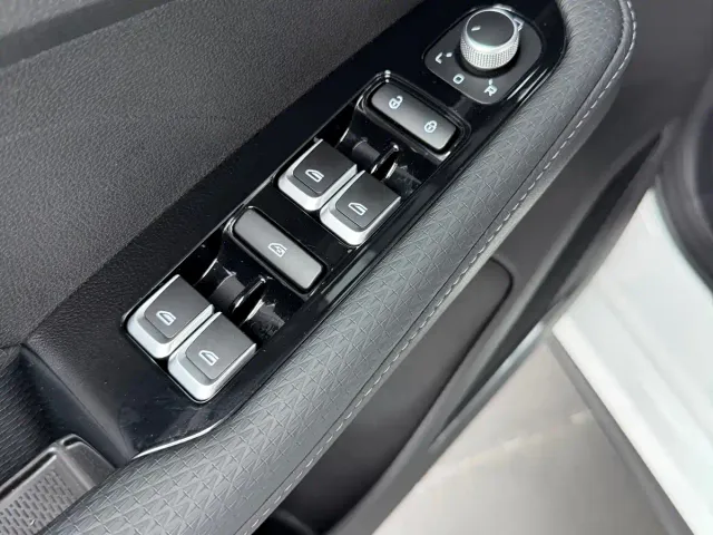 Geely Binrui — Фото автомобиля 12