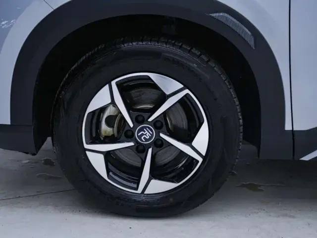 BYD Yuan UP — Фото автомобиля 10