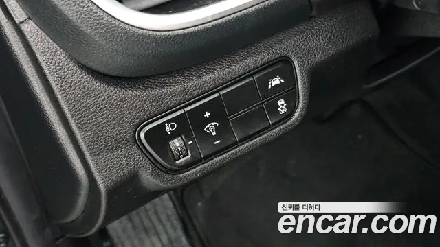 Kia Seltos — Фото автомобиля 25
