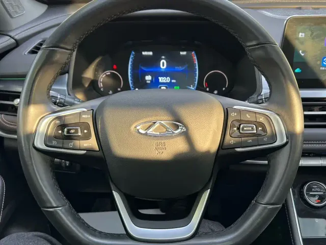 Chery Tiggo 8 — Фото автомобиля 13