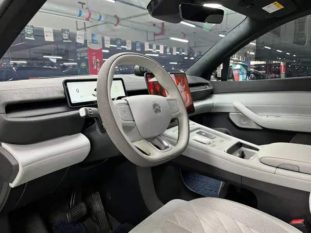 Nio EC6 — Фото автомобиля 10