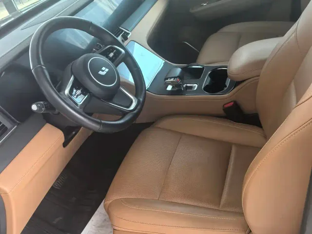 Li Auto Li ONE 2021 Extended Range 6-Seater — Фото автомобиля 4