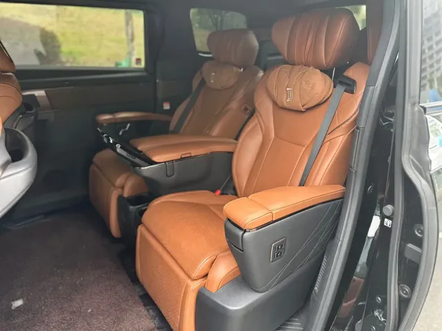 Toyota Vellfire — Фото автомобиля 7
