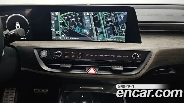 Kia K8 2.5 Бензин 2WD — Фото автомобиля 14