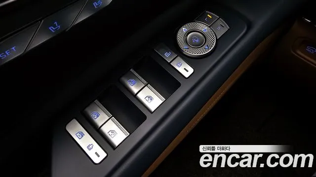 Genesis GV80 — Фото автомобиля 16