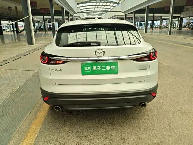 Mazda CX-4 — Фото автомобиля 5