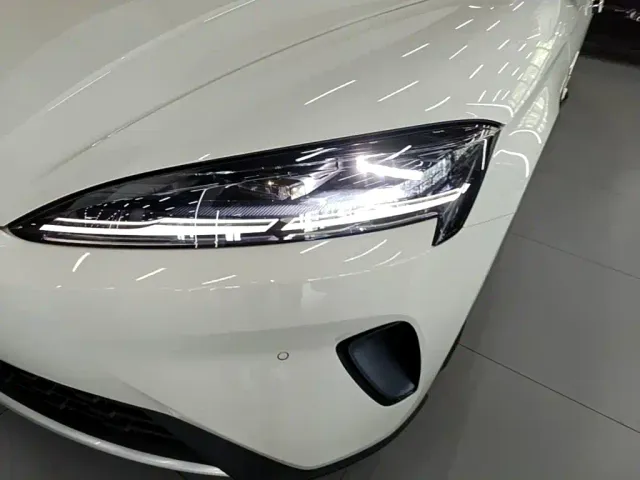 BYD Seal 07 DM-i — Фото автомобиля 23