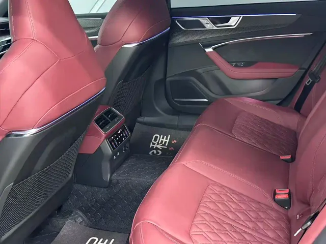 Audi A7L — Фото автомобиля 8