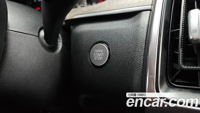 Kia Sorento Sorento 4-е поколение Дизель 2.2 2WD — Фото автомобиля 28