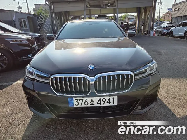 BMW 5 Series G30 — Фото автомобиля 2