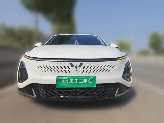 Wuling Starlight — Фото автомобиля 2