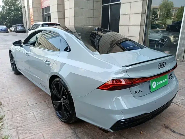 Audi A7L — Фото автомобиля 4