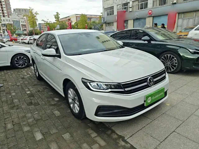 Volkswagen Bora — Фото автомобиля 3