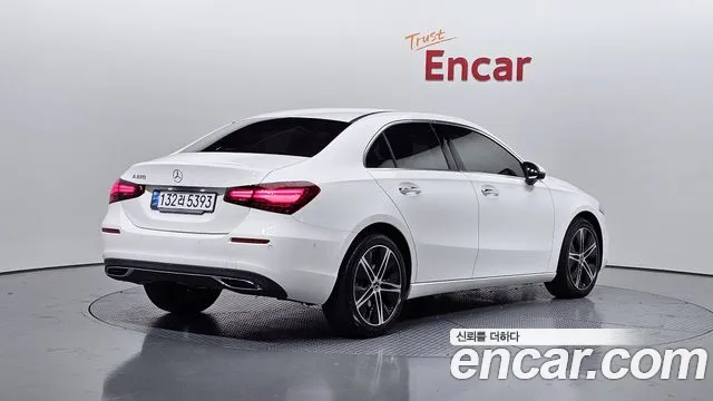 Mercedes-Benz A-Class — Фото автомобиля 2
