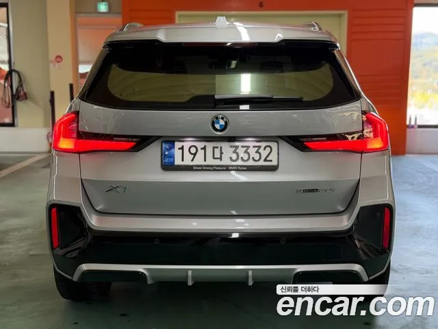 BMW X1 U11 — Фото автомобиля 4