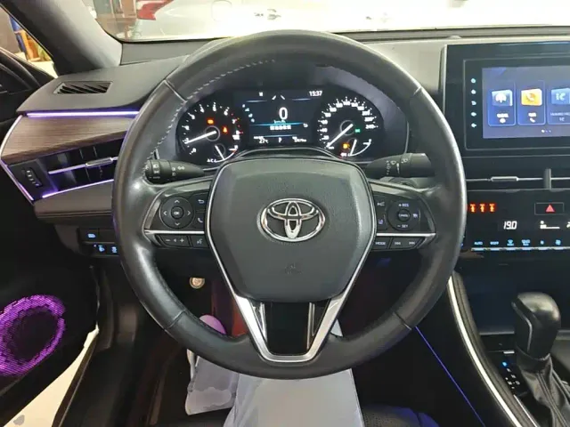 Toyota Avalon — Фото автомобиля 10