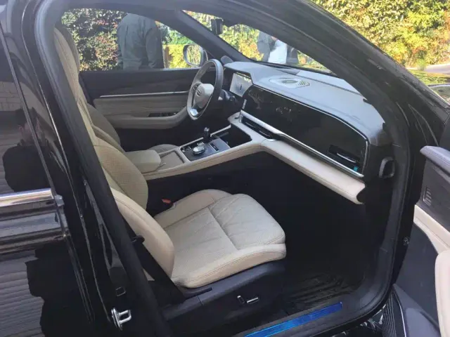 Geely Xingyue L — Фото автомобиля 8