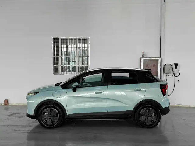 Geely Geometry E Firefly — Фото автомобиля 2