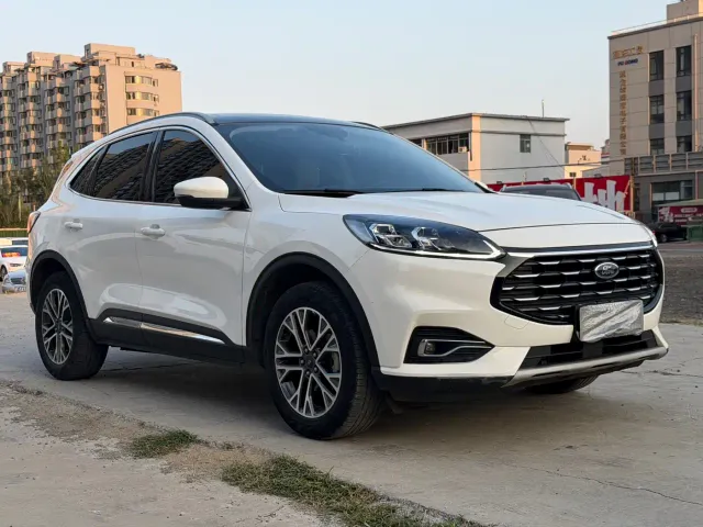 Ford Escape — Фото автомобиля 6