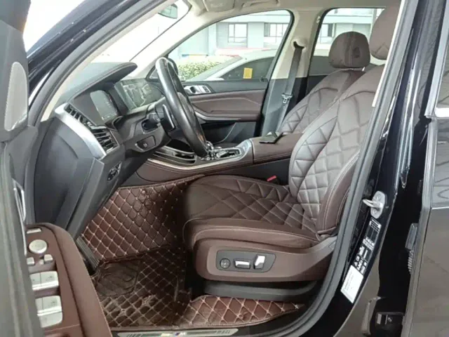 BMW X5 — Фото автомобиля 14