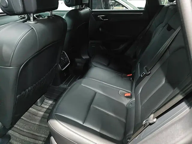 Porsche Macan — Фото автомобиля 9