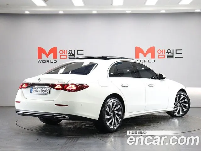 Mercedes-Benz E-Class E-класс W214 E300 4MATIC Exclusive — Фото автомобиля 3