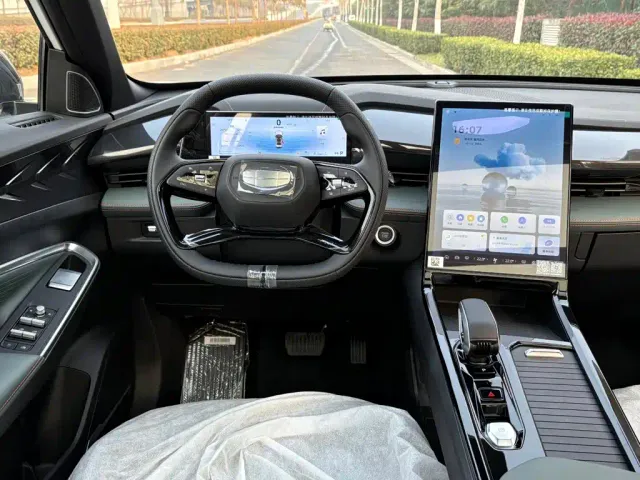 Geely Boyue — Фото автомобиля 5