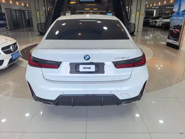 BMW 3 Series — Фото автомобиля 17