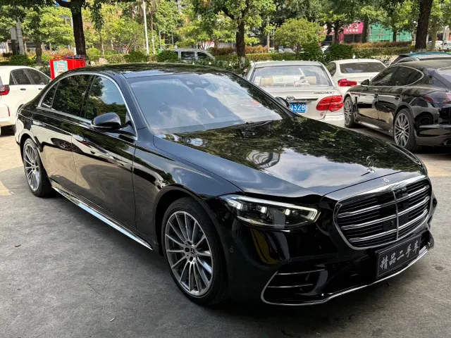 Mercedes-Benz S-Class — Фото автомобиля 3
