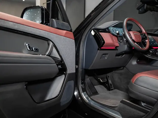 Land Rover Range Rover Sport — Фото автомобиля 14