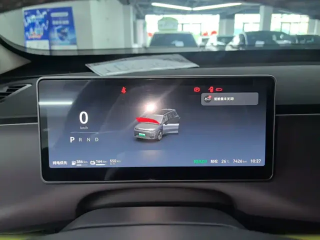 Leapmotor Leapmotor C16 2024 Extended Range 200 Premium Edition — Фото автомобиля 11